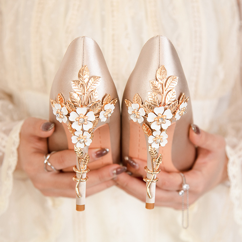 Luxury Metal Flowers Heel Crys - огляд і ціна Women Shoes Ysl