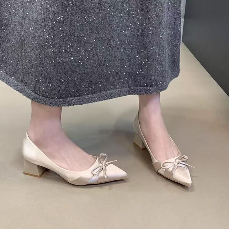 Retro Mid-length Single Shoes  - огляд і ціна Women Shoes Casual