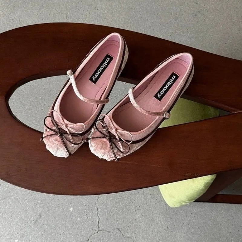 2026French Flat Bottomed Rotun - огляд і ціна Women Shoes Casual